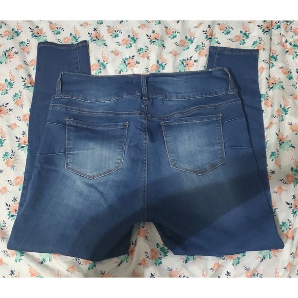 Jeans - Picture 3 of 6